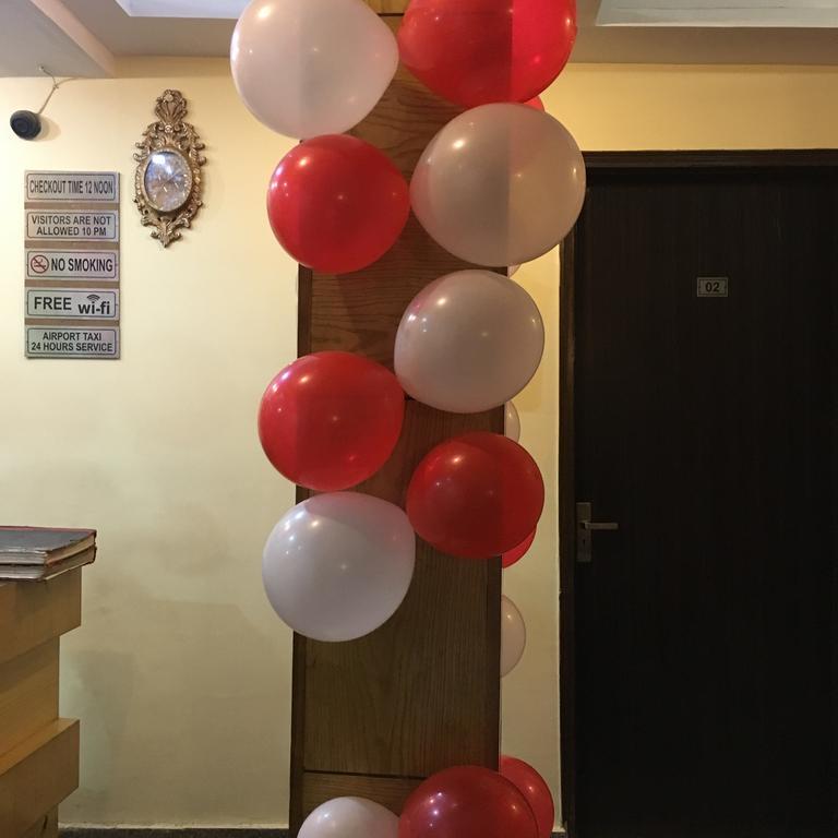 Hotel Vintage Inn Ню Делхи Екстериор снимка
